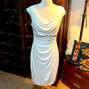 Like New RALPH LAUREN White Sheath Faux-wrap size 10 Empire Jersey MIDI DRESS
